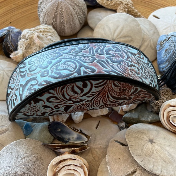 Gift Genuine embossed turquoise leather sunglasses case holder green blue New - Picture 2 of 4